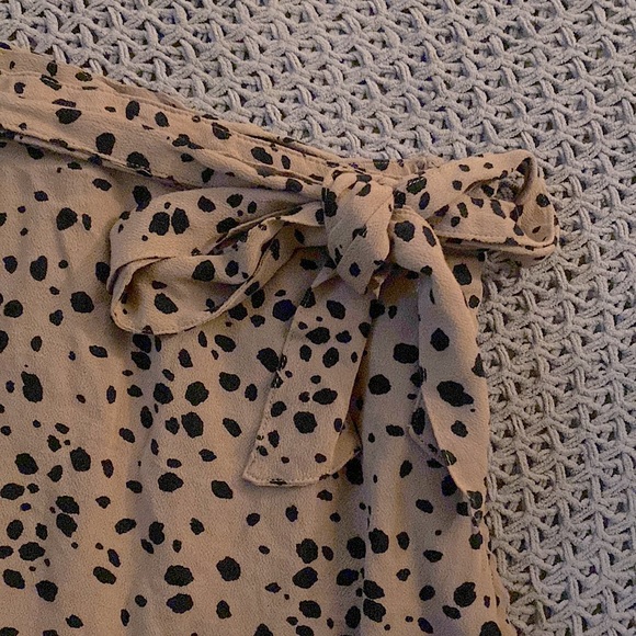 Abercrombie & Fitch • Animal Print Mini Skirt 🤎 - Picture 5 of 8